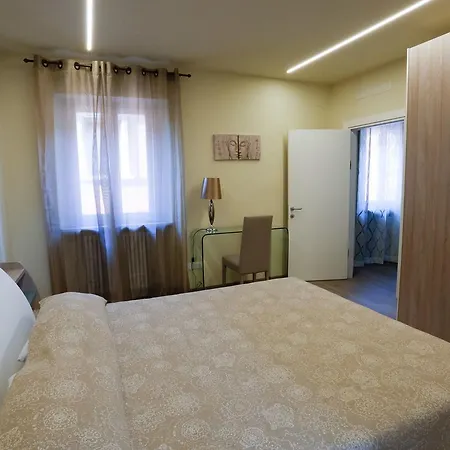 Apartament Golden Lotus